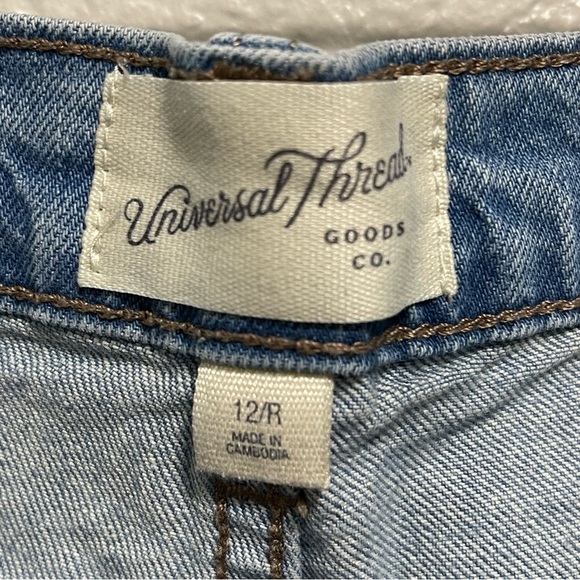 Universal Thread 90s Cut Off Light Wash Denim Shorts Size 12r - Picture 5 of 5
